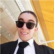 Diplômé en études universitaires en histoire, je me propose de donner cours à vos enfants pour les aider à s'améliorer dans ce domaine !